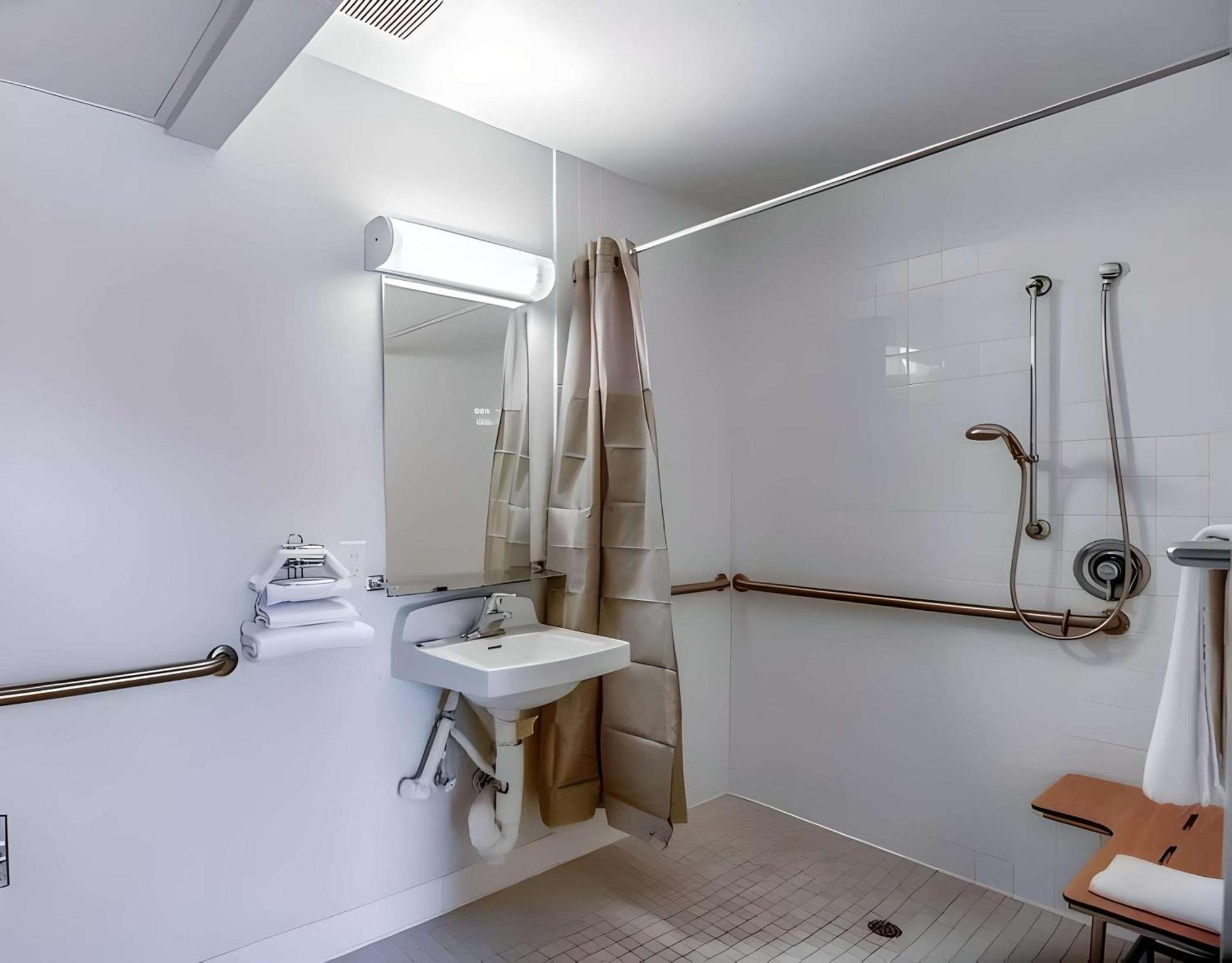 Park Inn By Radisson, Tracy Exteriér fotografie